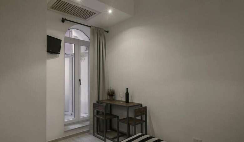 B&B Room Of Arts