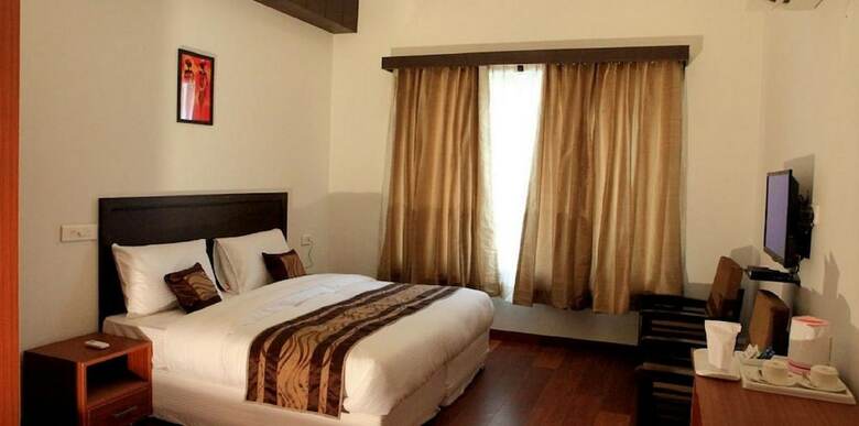 Hotel Mavens House