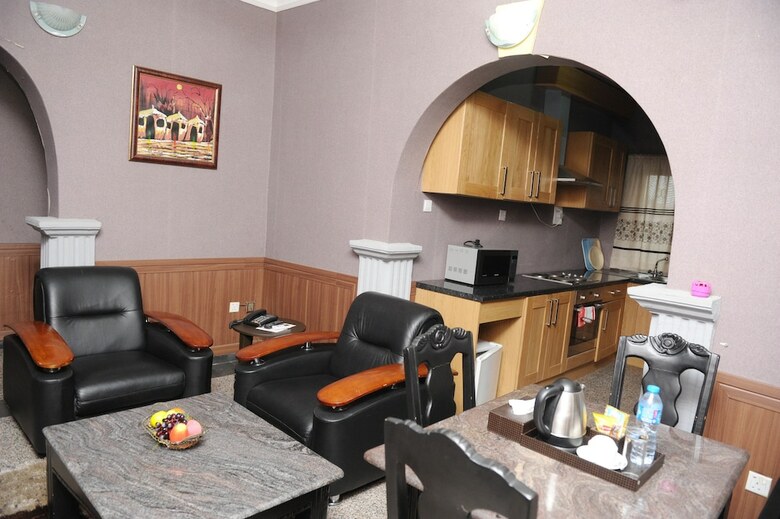 R&a City Hotel