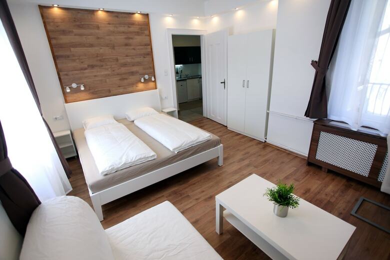 Dfive Apartments - Szervita