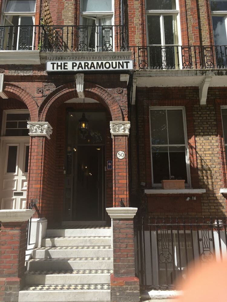 Paramount Hotel