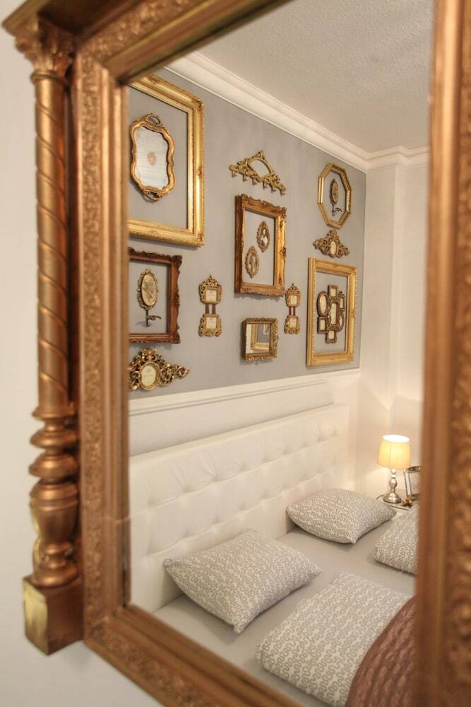 Dfive Apartments - Neo Baroque