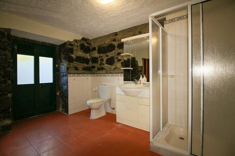 Gouveia Cottage By Analodges