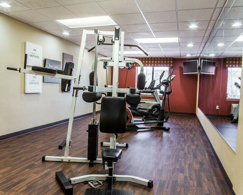 Hotel Comfort Suites Four Seasons