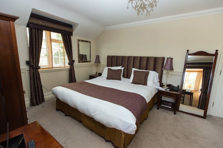 The Lord Bute Hotel & Restaurant