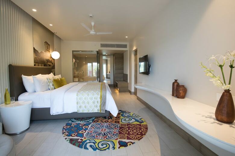 Hotel The Park Baga River