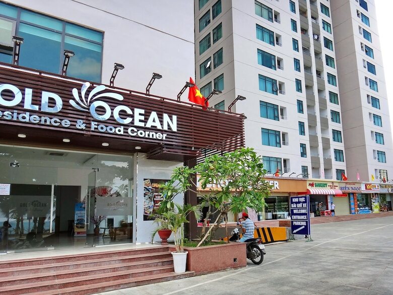 Handy Beachfront Apartment