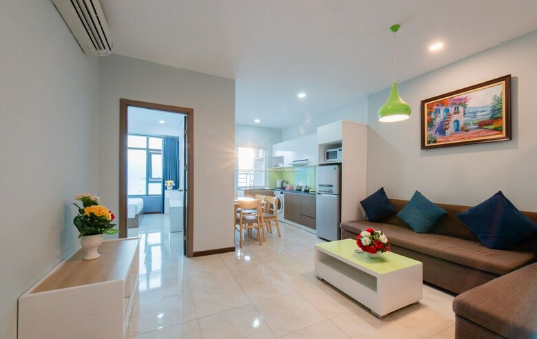 Handy Beachfront Apartment
