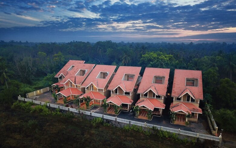 Treehouse Blue Villas