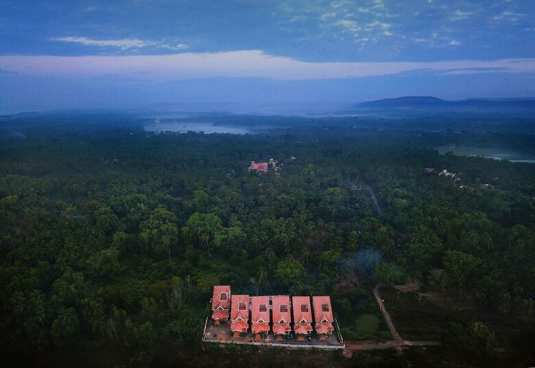 Treehouse Blue Villas