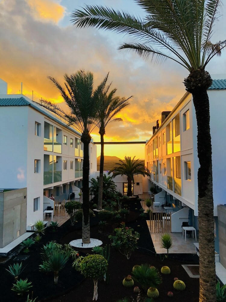 Sunset Apartment