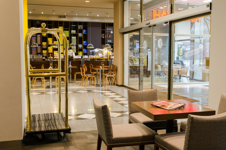San Nicol�s Plaza Hotel