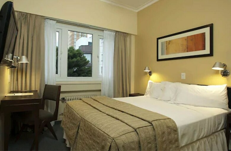 Austral Express Hotel