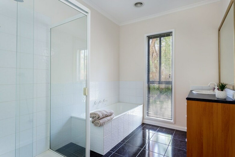 Caxton Beach Hideaway