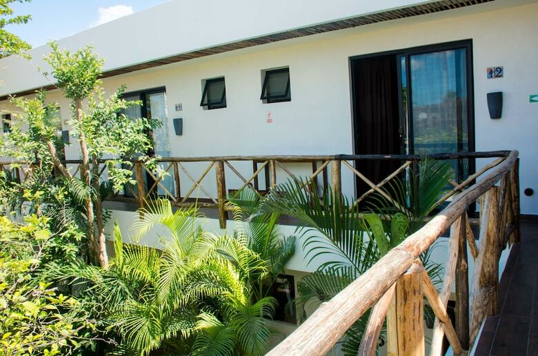 Bed & Breakfast Pacha Tulum Boutique Hotel