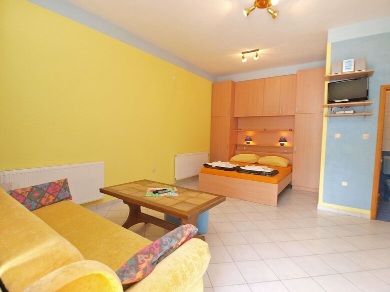 Apartment Denis 19