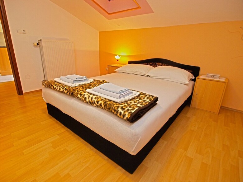 Apartment Denis 19