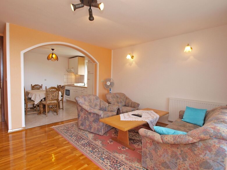 Apartment Denis 19