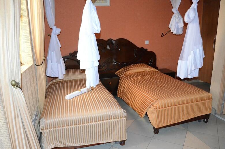 Hotel Stedmak Suites