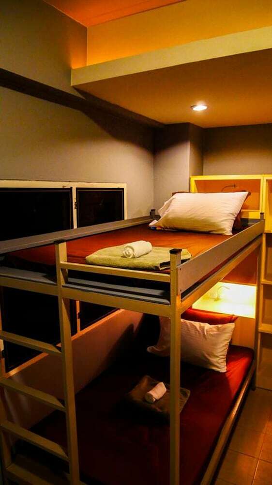 Hostal Khaolak Benzotel Hotel