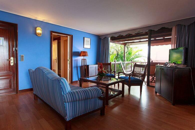Hotel Bakoua Les Trois Ilets
