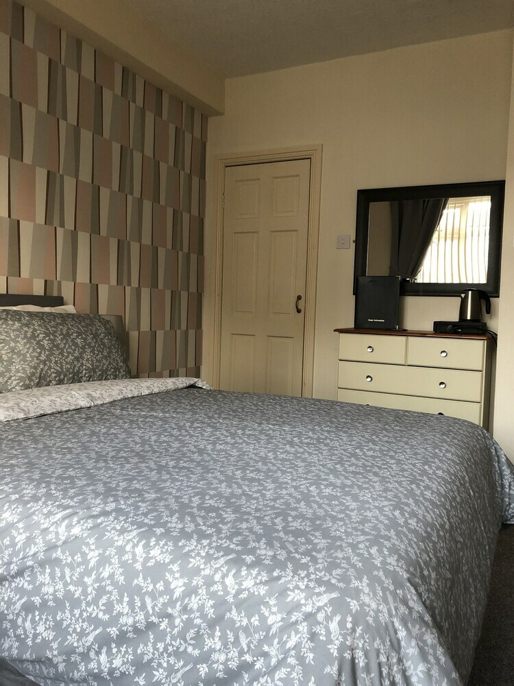 Fountaindale Hotel - Guest House