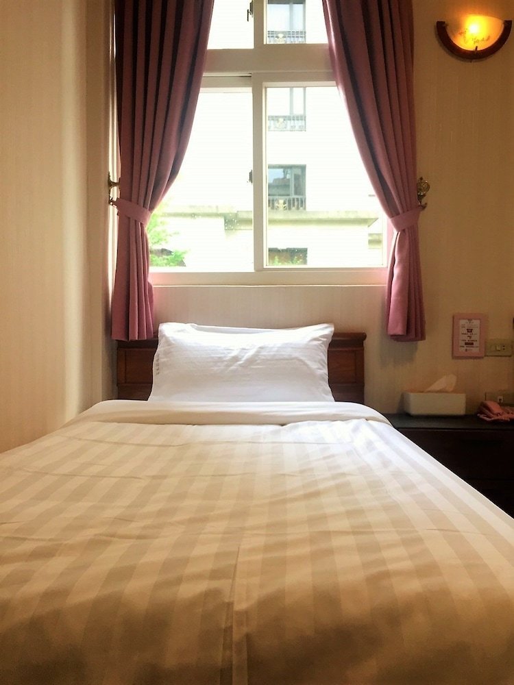 Rich Zone Hotel