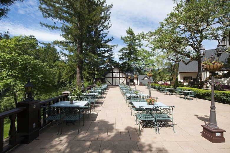 Hotel Benbow Historic Inn