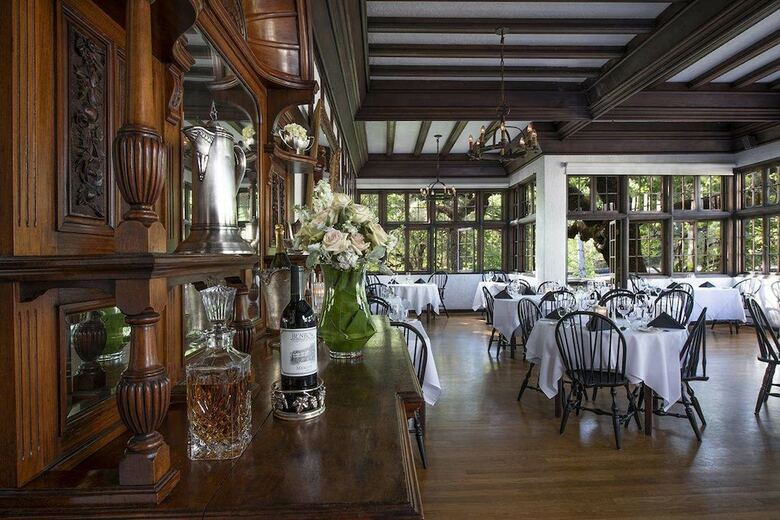Hotel Benbow Historic Inn