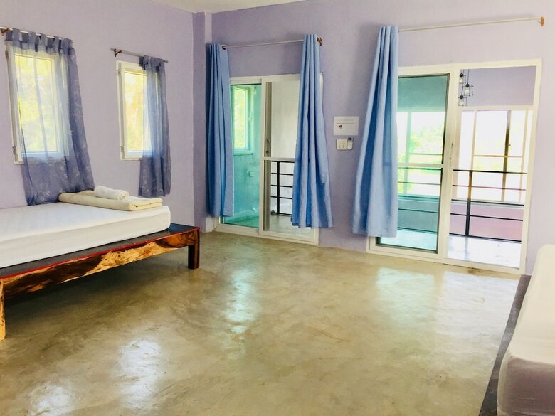 Hotel Happy Hamlets Resort