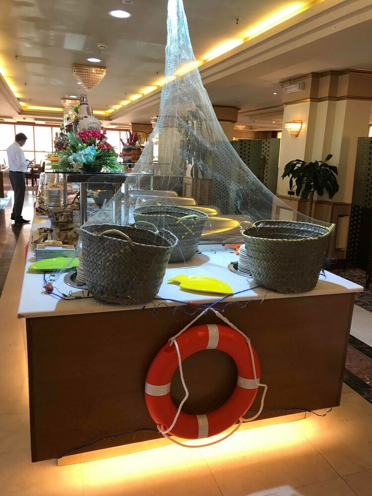 Hotel Ramada By Wyndham Al Hada