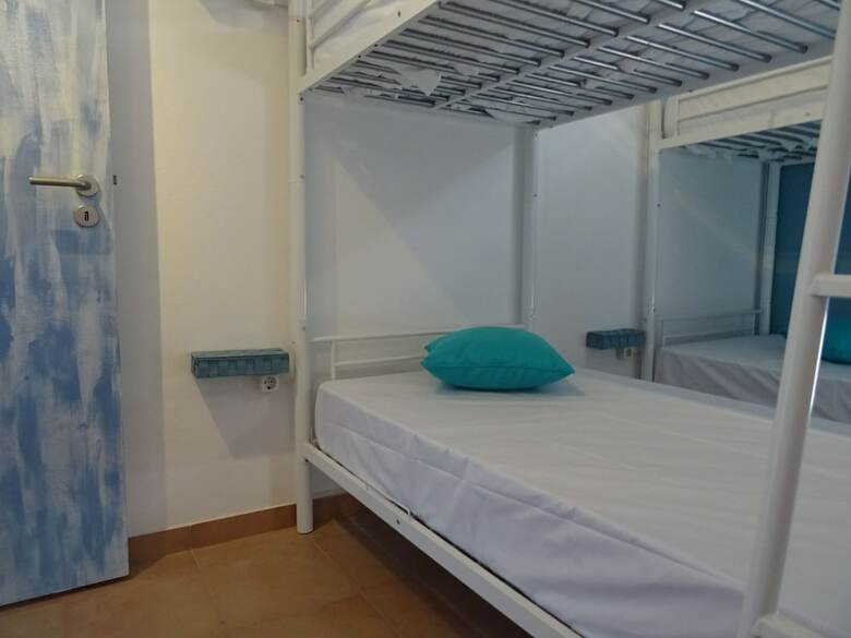 Hostal Faro Beach Life Hostel