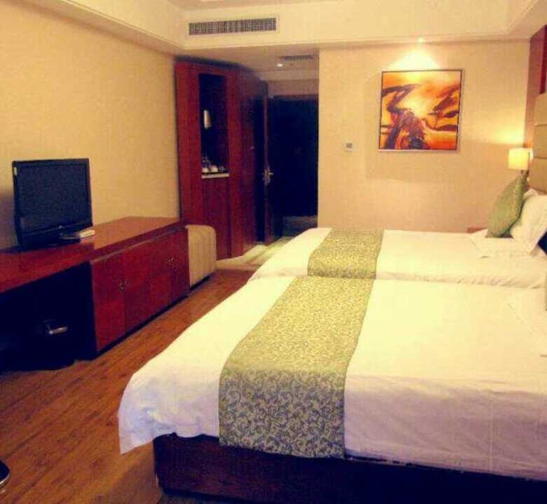 K Raphael Hotel