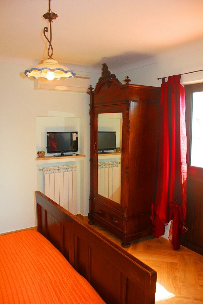 Bed & Breakfast Casale Racalmare
