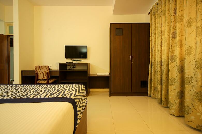 Hotel Oyo 7897 Status Suites