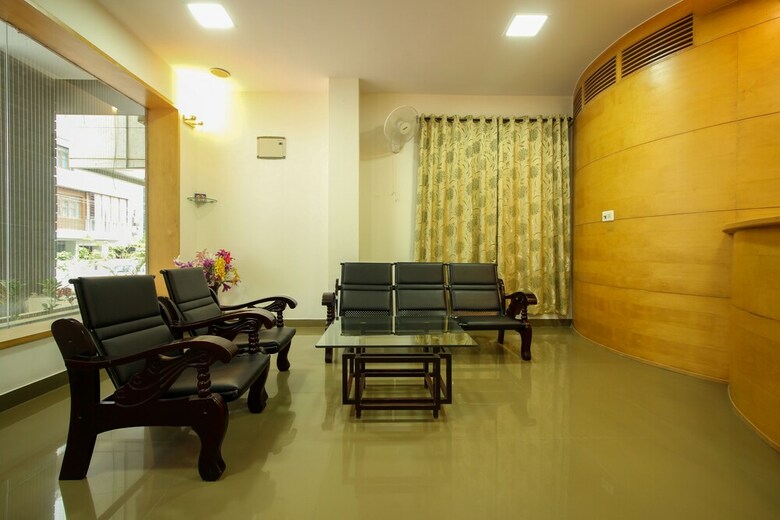Hotel Oyo 7897 Status Suites