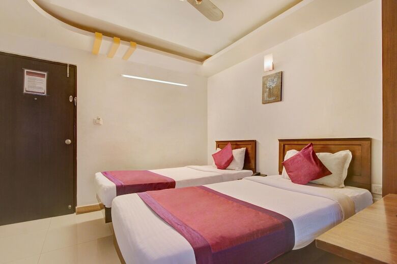 Hotel Oyo 8002 Sri Sai Inn