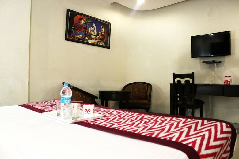 Oyo 1824 Hotel Grand Peepal