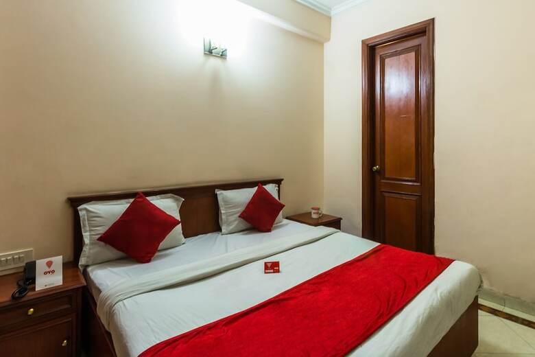 Oyo 3865 Hotel Corporate Park