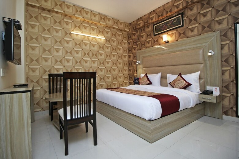 Oyo 9146 Hotel Hsp