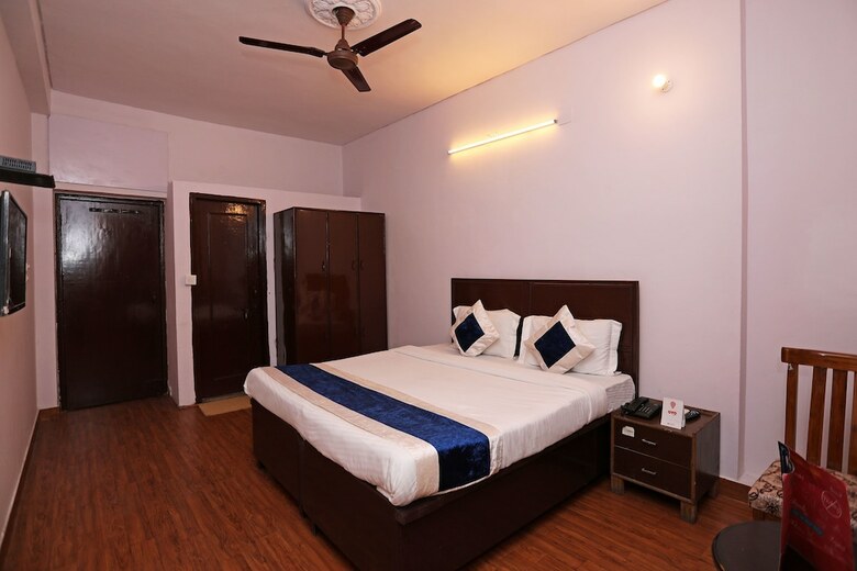 Oyo 9534 Hotel Heights