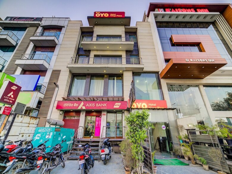 Oyo 9553 Hotel Kings Plaza