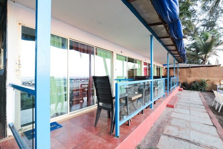 Hotel Tahira Beach Resort