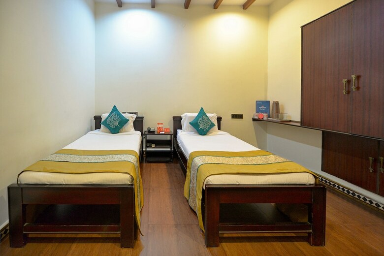 Oyo 2207 Hotel Transit