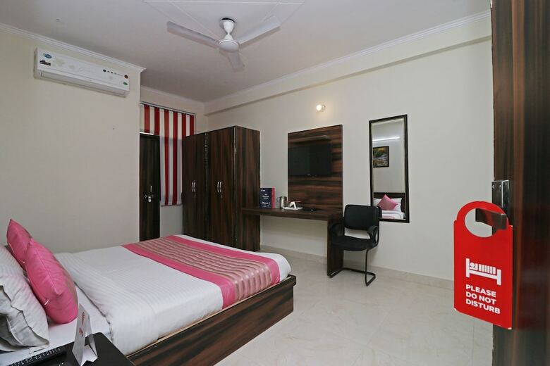 Hotel Oyo 10439 Ashoka Palace
