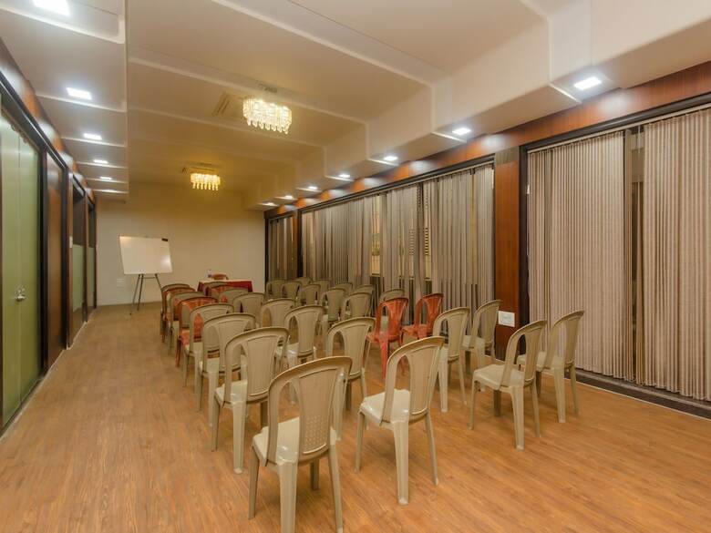 Oyo 3663 Hotel Seven Hills