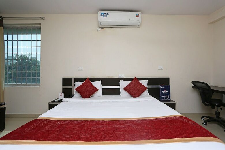 Hotel Oyo 7672 Pride Inn