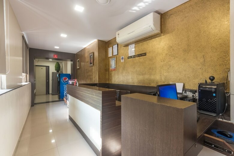 Oyo 7892 Hotel Minerva Residency