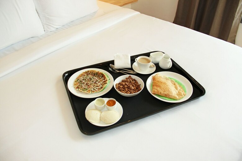 Hotel Oyo 8850 J K Regency