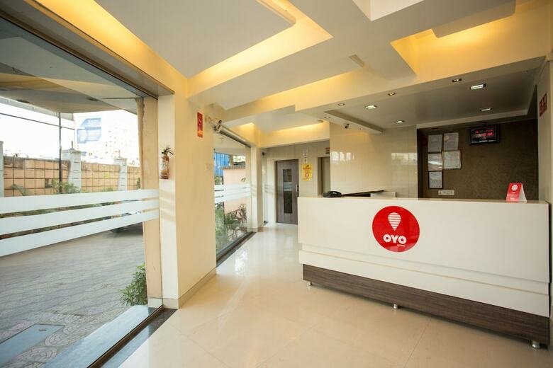 Hotel Oyo 8850 J K Regency